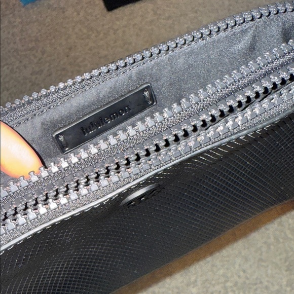Lululemon Wristlet - Picture 5 of 5